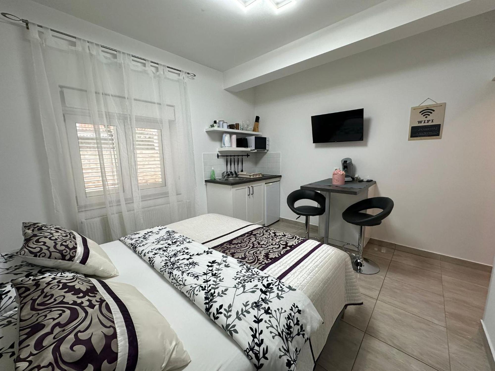 Apartments Prpic 1,Senj Senj  Extérieur photo