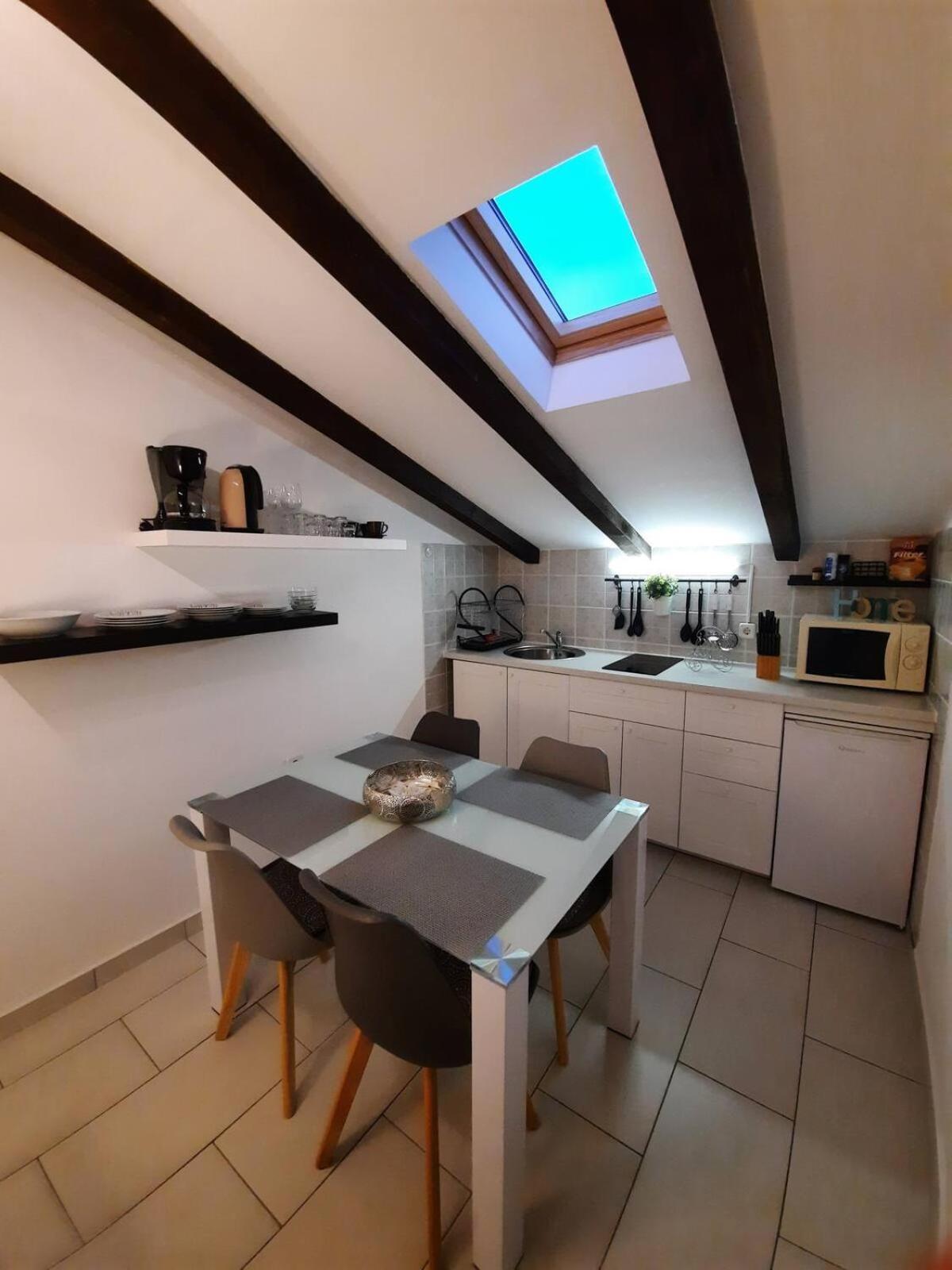 Apartments Prpic 1,Senj Senj  Extérieur photo