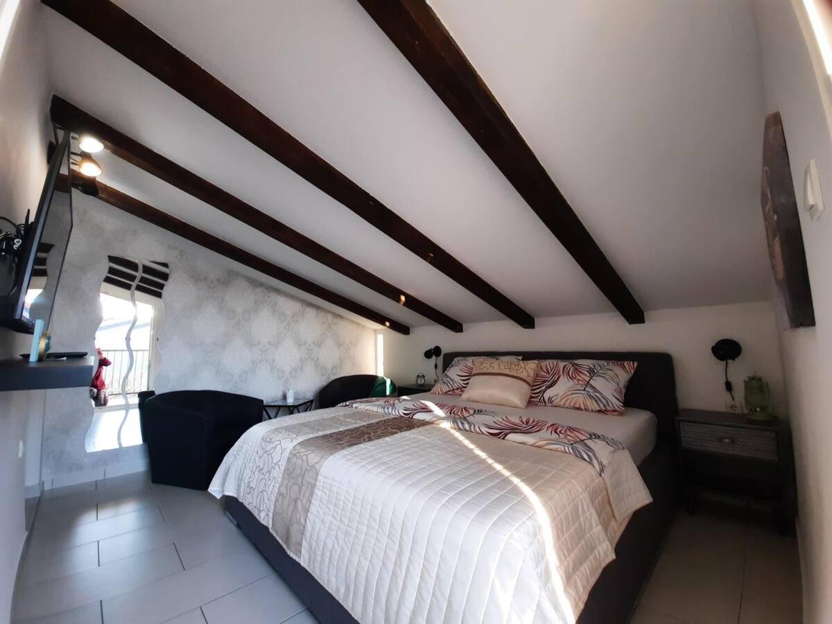 Apartments Prpic 1,Senj Senj  Extérieur photo