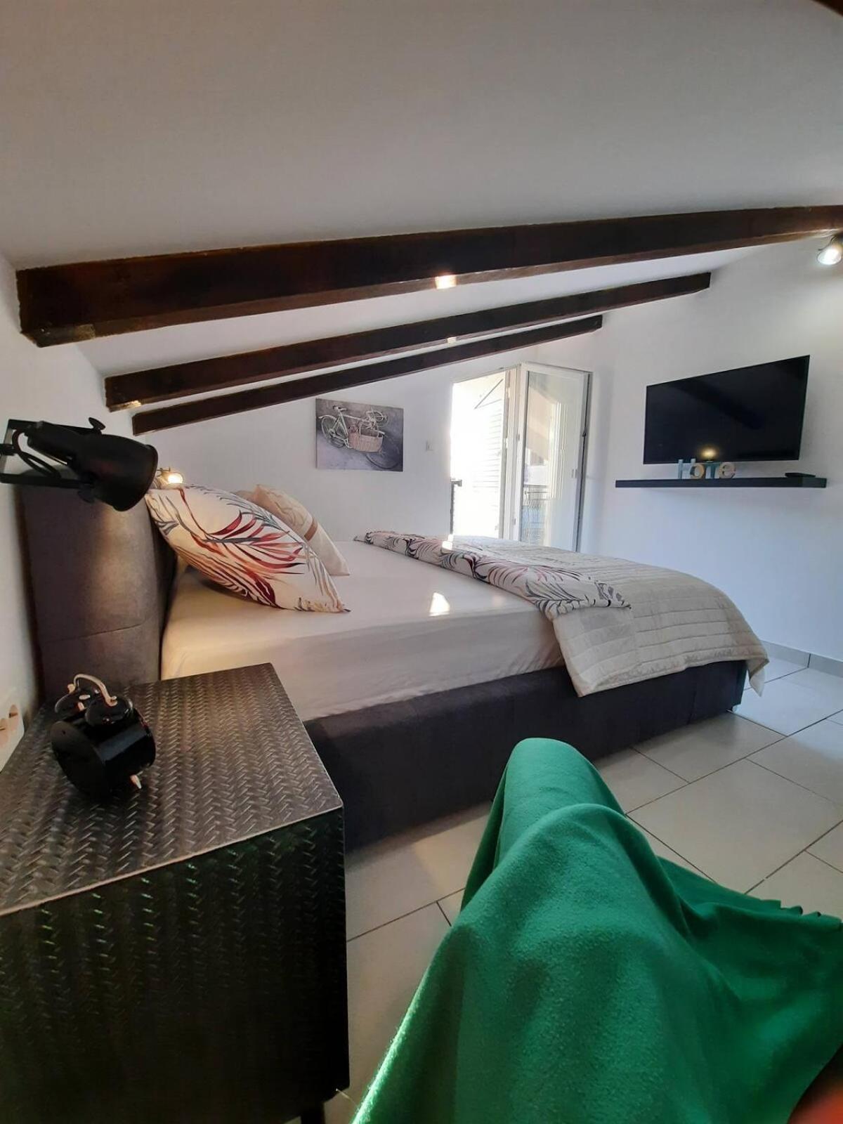 Apartments Prpic 1,Senj Senj  Extérieur photo