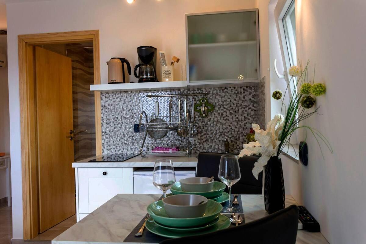 Apartments Prpic 1,Senj Senj  Extérieur photo